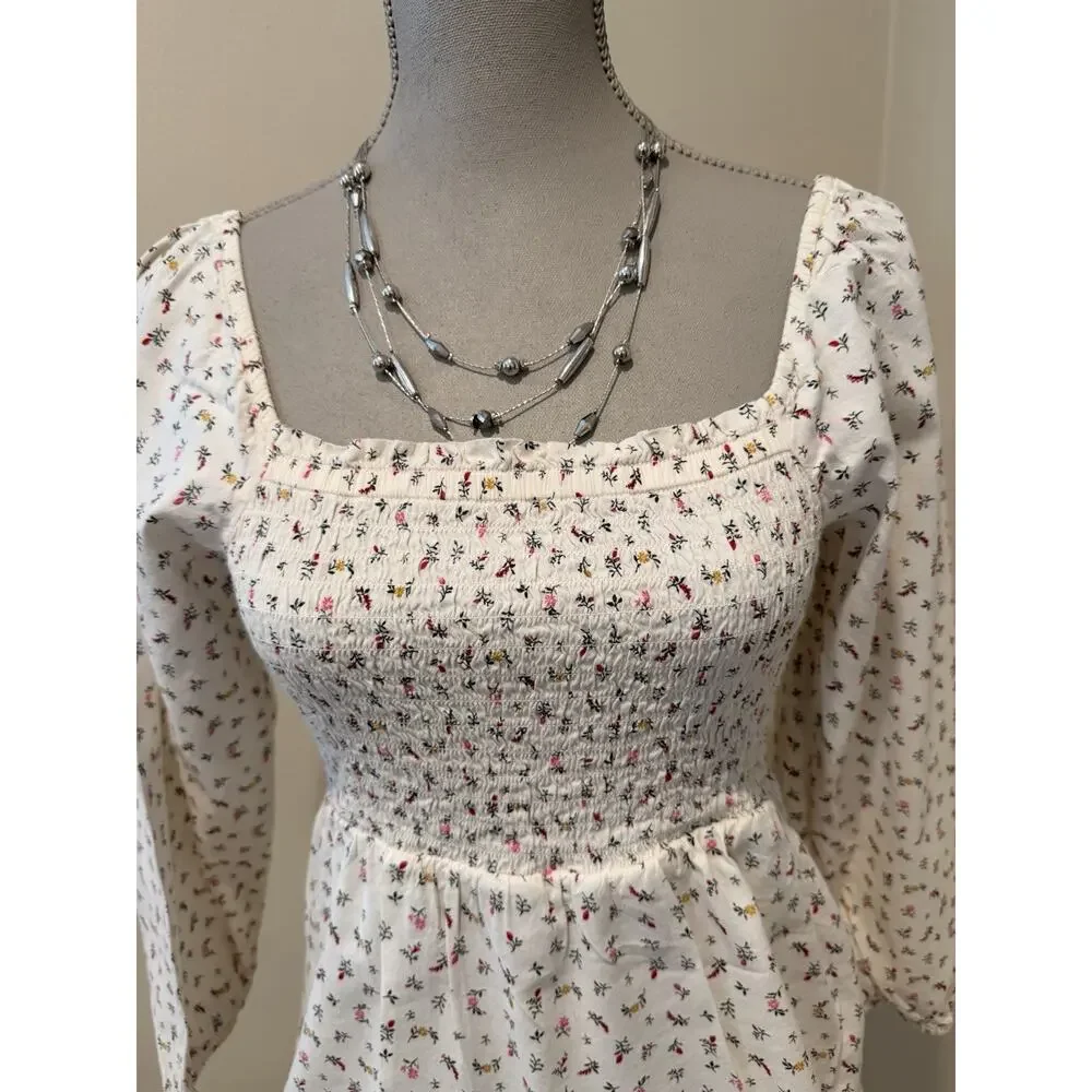 Old Navy Women’s Cottagecore Floral Smocked Peplum Top – Size XL (14-16)